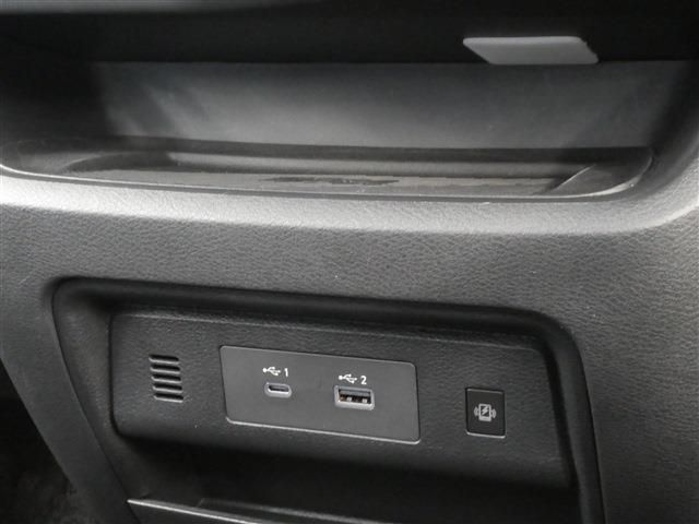 Nissan SERENA 2023-03 11651-26