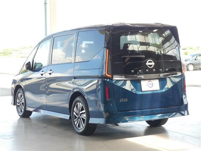 Nissan SERENA 2023-03 11651-22