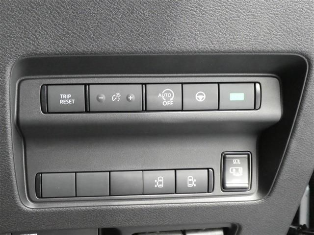Nissan SERENA 2023-03 11651-28
