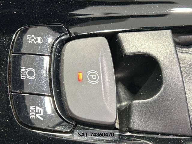 Toyota C-HR 2017-07 373396-5