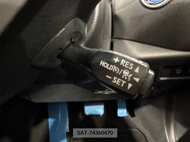 Toyota C-HR 2017-07 373396-4