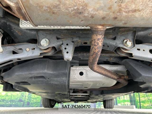 Toyota C-HR 2017-07 373396-19