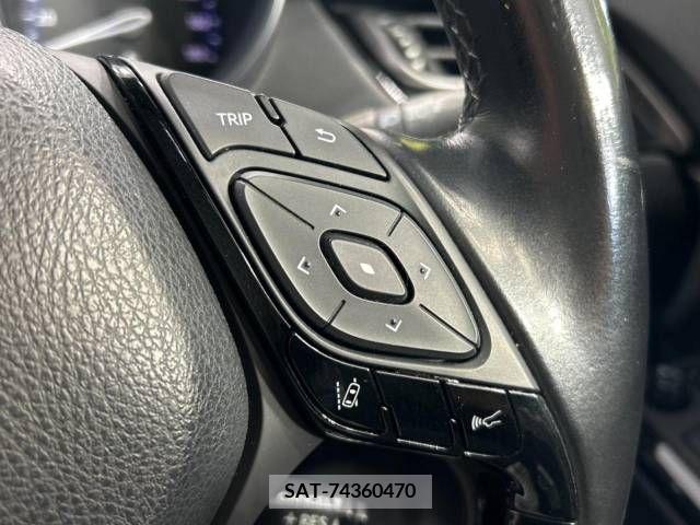Toyota C-HR 2017-07 373396-3