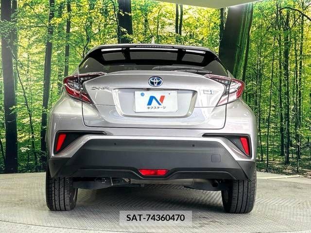Toyota C-HR 2017-07 373396-15