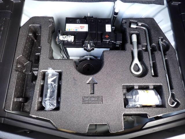 Nissan NOTE 2018-08 20372-17