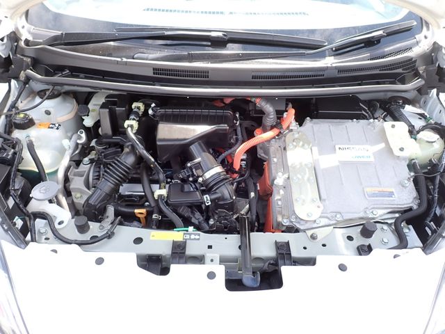 Nissan NOTE 2018-08 20372-22