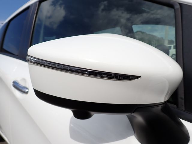 Nissan NOTE 2018-08 20372-20