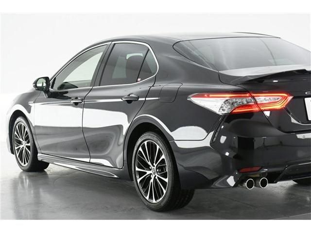 Toyota CAMRY HYBRID 2018-11 181197-6