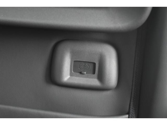 Nissan SERENA 2023-06 5643-16