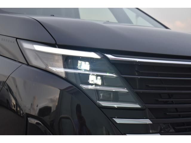 Nissan SERENA 2023-06 5643-26