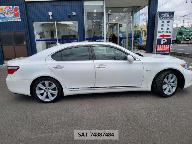 Lexus LS 2008-01 275521-18