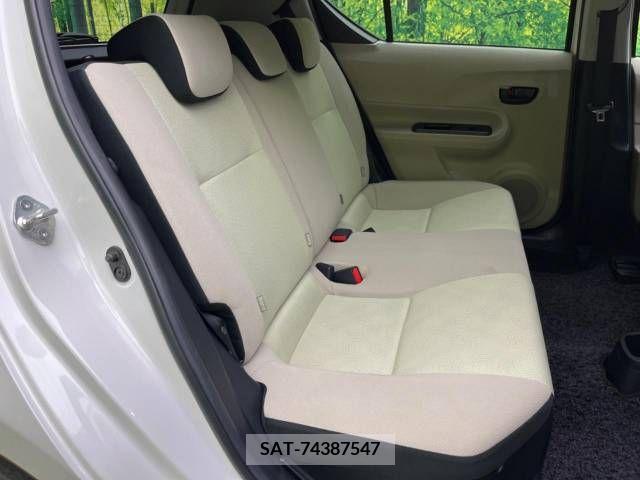 Toyota AQUA 2013-03 385376-9
