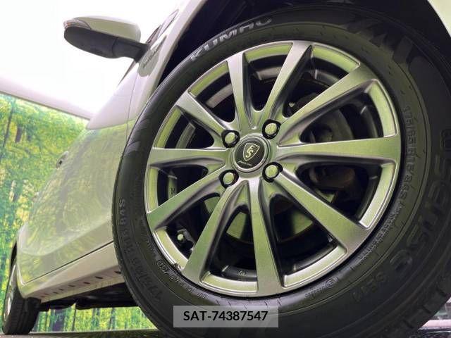 Toyota AQUA 2013-03 385376-13