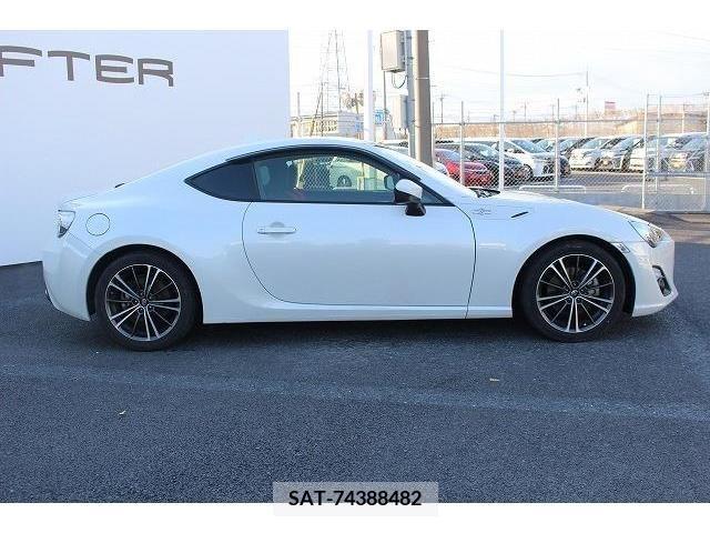 Toyota 86 2014-02 209029-8