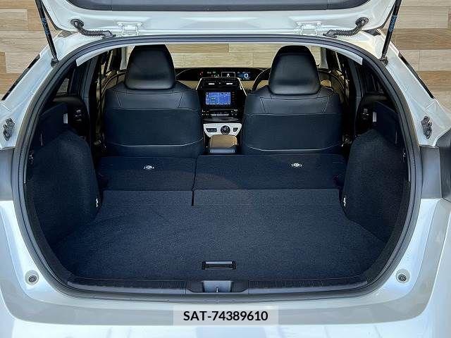 Toyota PRIUS 2016-02 211907-19