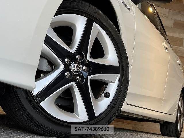 Toyota PRIUS 2016-02 211907-10