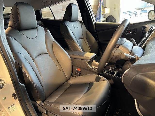 Toyota PRIUS 2016-02 211907-7