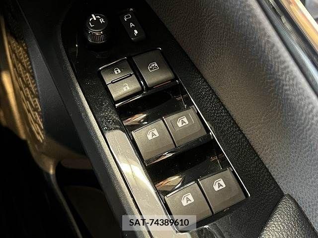 Toyota PRIUS 2016-02 211907-15