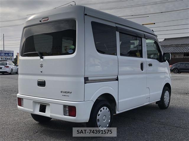 Suzuki EVERY 2016-01 297445-4