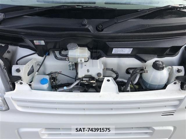 Suzuki EVERY 2016-01 297445-11