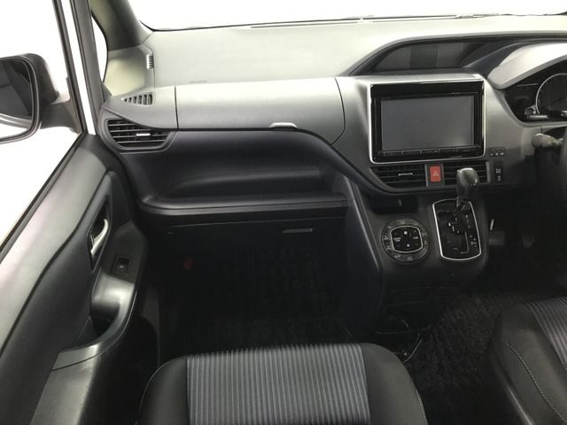 Toyota NOAH 2014-08 189100-13