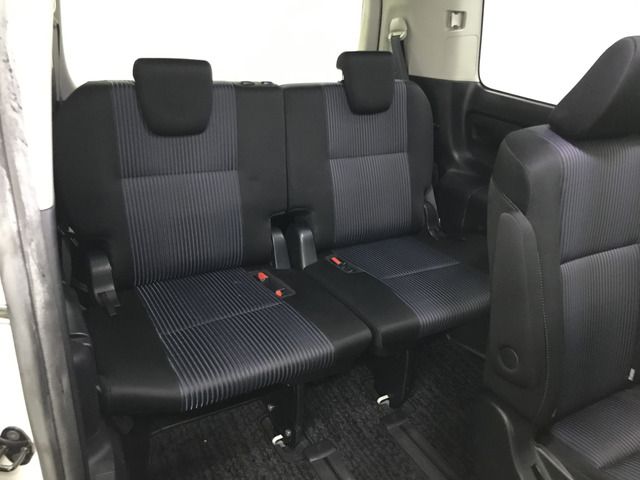 Toyota NOAH 2014-08 189100-10