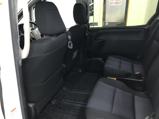 Toyota NOAH 2014-08 189100-14
