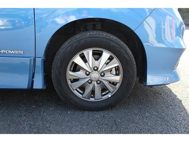 Nissan SERENA 2018-08 22844-9