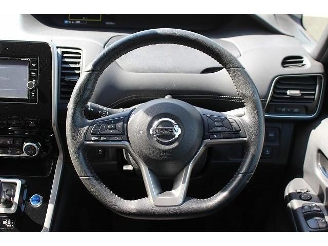 Nissan SERENA 2018-08 22844-15