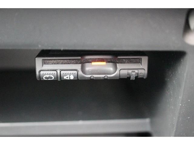 Nissan SERENA 2018-08 22844-3