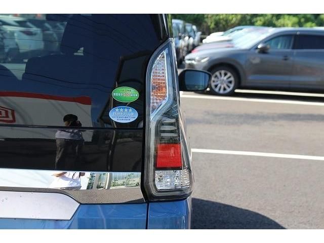 Nissan SERENA 2018-08 22844-11