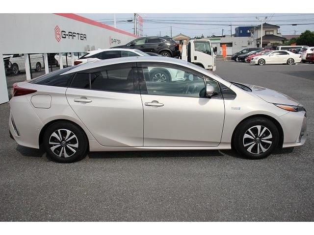 Toyota PRIUS PHV 2017-05 9496-10