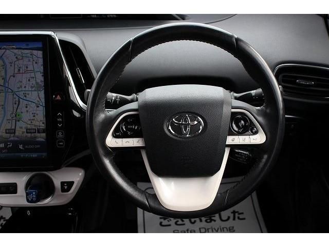 Toyota PRIUS PHV 2017-05 9496-16