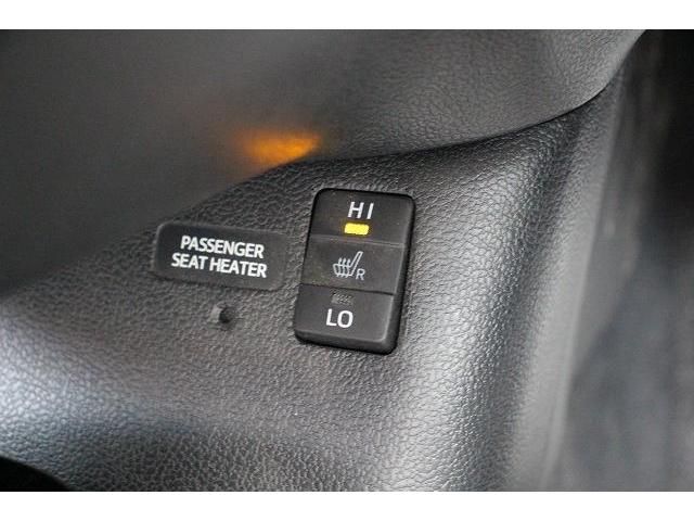 Toyota PRIUS PHV 2017-05 9496-5