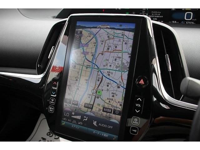 Toyota PRIUS PHV 2017-05 9496-1