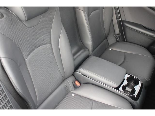 Toyota PRIUS PHV 2017-05 9496-15