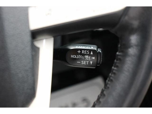 Toyota PRIUS PHV 2017-05 9496-4