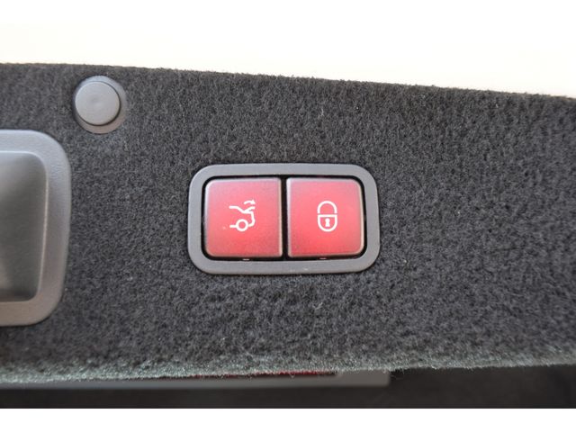 Mercedes Benz S-CLASS 2016-04 15949-18