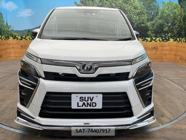 Toyota VOXY 2018-02 321583-14