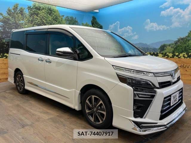 Toyota VOXY 2018-02 321583-16