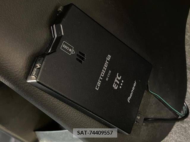 Suzuki ALTO 2020-04 305174-6