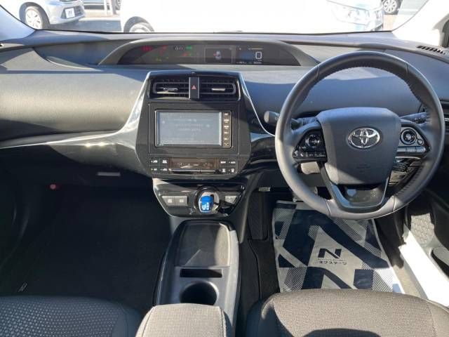 Toyota PRIUS 2021-03 26760-1