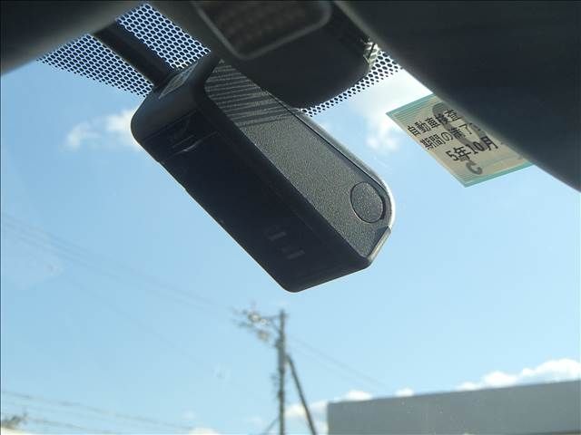 Toyota PRIUS 2019-10 189705-16