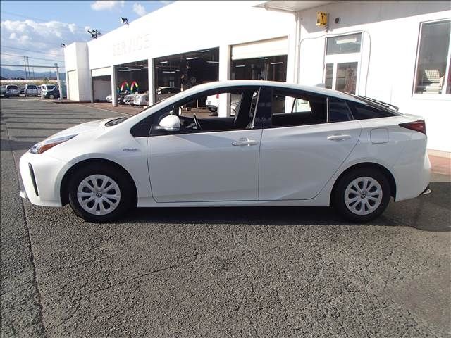 Toyota PRIUS 2019-10 189705-9