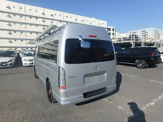 Toyota HIACE VAN 2010-01 195699-13