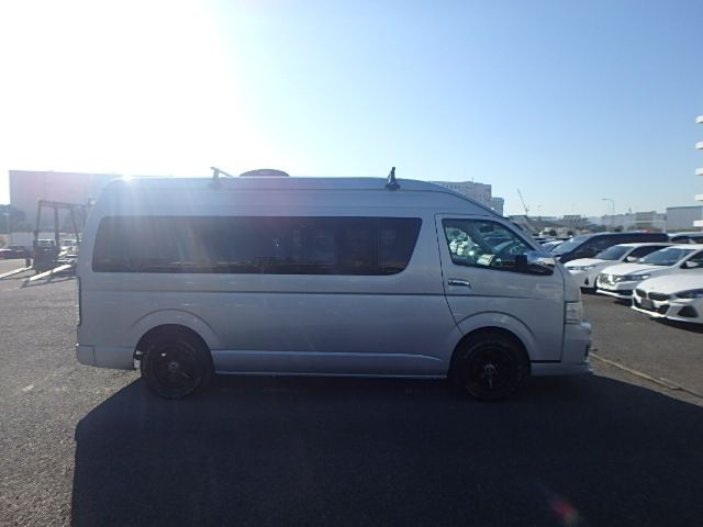 Toyota HIACE VAN 2010-01 195699-7