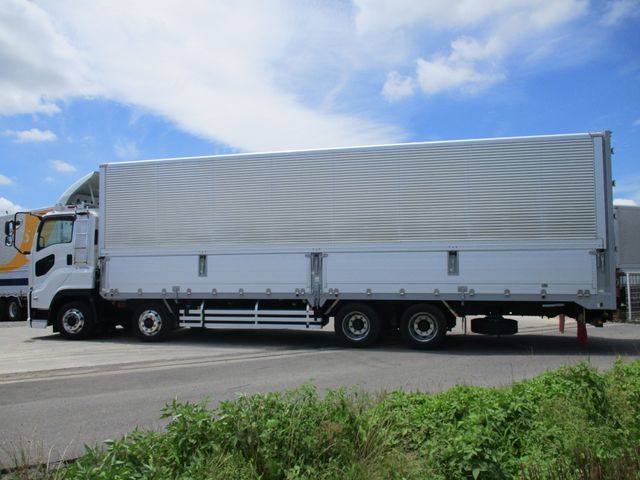Isuzu GIGA 2017-05 7265-4