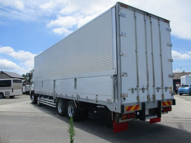 Isuzu GIGA 2017-05 7265-6