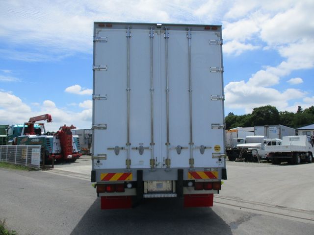 Isuzu GIGA 2017-05 7265-5