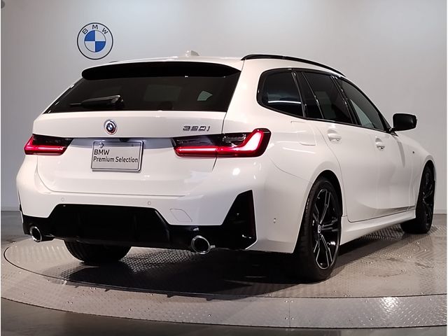 Bmw 3 SERIES 2023-03 15793-2